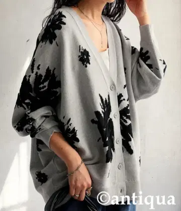 antiqua 안티카 꽃무늬 가디건 그레이