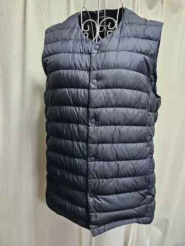 [ 새상품급 ] UNIQLO 남성용 네이비 다운 베스트