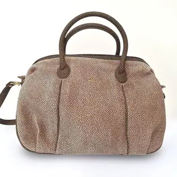 isamu 베이지 합성 피혁 핸드백