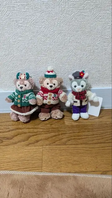 더피 셰리 메이 2015년 크리스마스 젤라토니 인형 배지