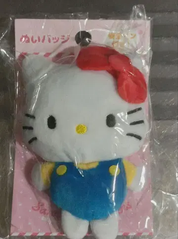 산리오 배지 헬로키티 2