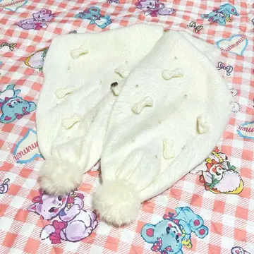 리즈리사 LIZ LISA 하트 참 포함 머플러 화이트