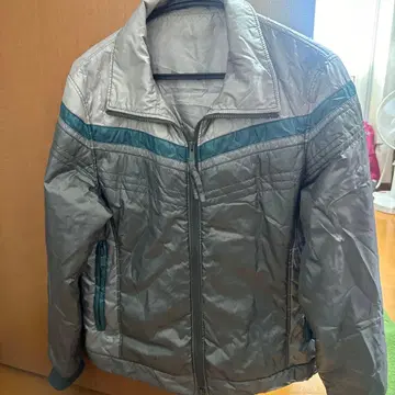 TAKEO KIKUCHI 실버 퀼팅 자켓 사이즈 3