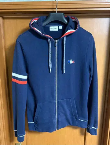 라코스테 후드티