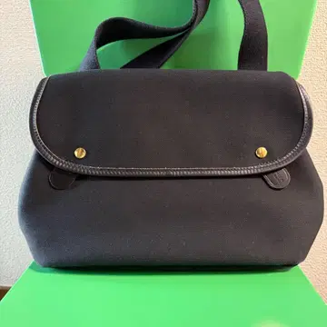 BRADY 브래디 캔버스 숄더백 AVON