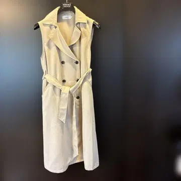 AZUL 베이지 슬리브리스 베스트