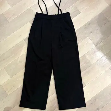 디스코트 서스펜더 와이드 팬츠 새상품