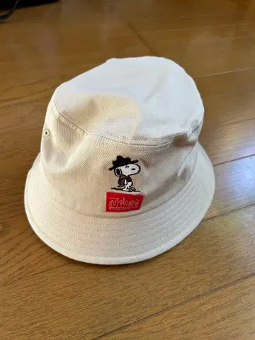 스누피 자수 버킷햇