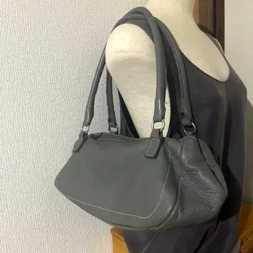 U by ungaro 유바이웅가로 천연 가죽 가죽 원형 핸드백 주름