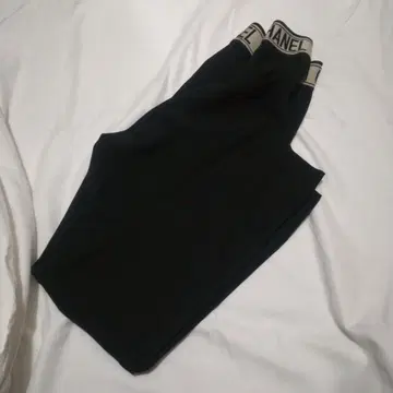 블랙 팬츠 로고 허리 밴딩