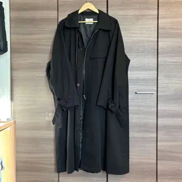 HARE 롱 트렌치코트 가죽