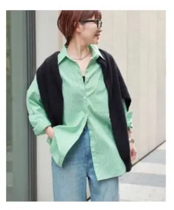 그린과 화이트 스트라이프 긴팔 셔츠 L 사이즈