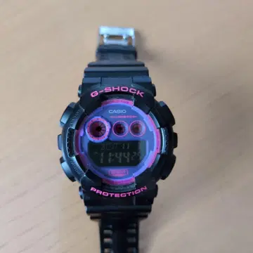 CASIO G-SHOCK 블랙/핑크