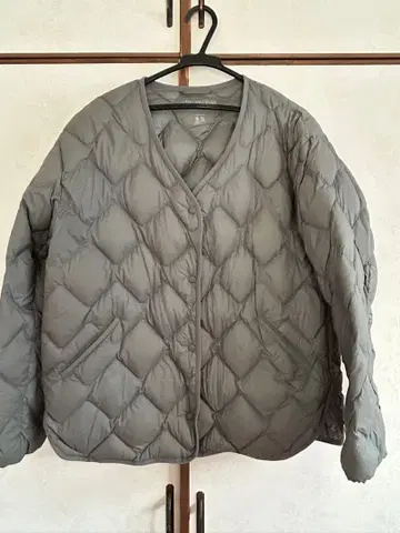 유니클로 ULTRA LIGHT DOWN 퀼팅 자켓 카키