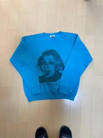 아인슈타인 프린트 크루넥 트레이닝복