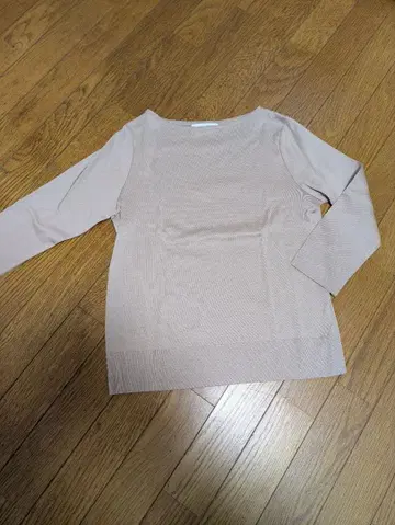 미사용 그린 라벨 릴랙싱 베이지 풀오버