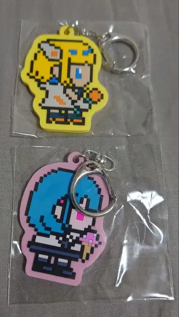 계속 한밤중이면 좋을 텐데 코즈믹 진흙 경단 가챠 러버 키 2종 세트