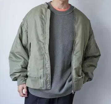 LOWRYS FARM 올리브 그린 MA-1 자켓 M 사이즈