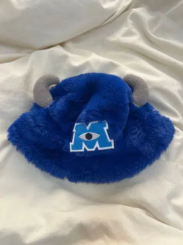 몬스터 주식회사 뿔 달린 파란 모자