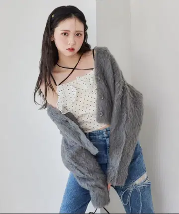 NICE CLAUP 멜리 컬 숏 가디건