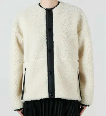 HYKE(하이크) FAUX SHEARLING JACKET 보아 자켓