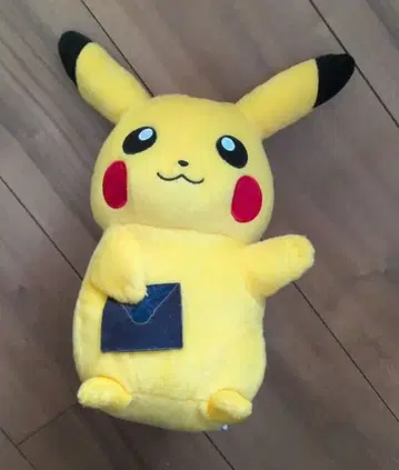 뮤우츠의 역습 EVOLUTION 빅 봉제 인형 피카츄