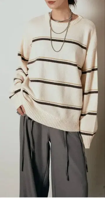 완판템 esica 알파카 터치 보더 풀오버 아이보리