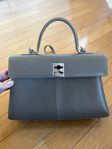 [ 하자품 ] CAFUNE 숄더백