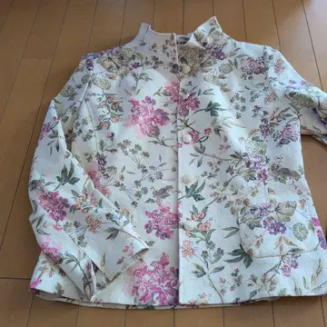 꽃무늬 하이 칼라 자켓 LIB 사이즈 M