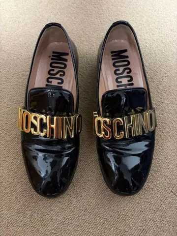 MOSCHINO 블랙 로퍼 사이즈 35