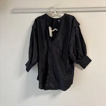 벌룬 슬리브 블랙 셔츠 사이즈 F