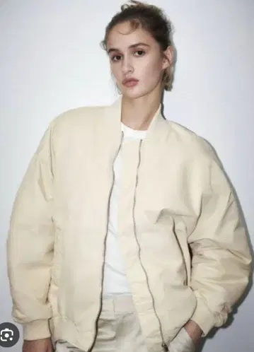 ZARA 워터 레펠런트 오버 사이즈 봄버 자켓 XS