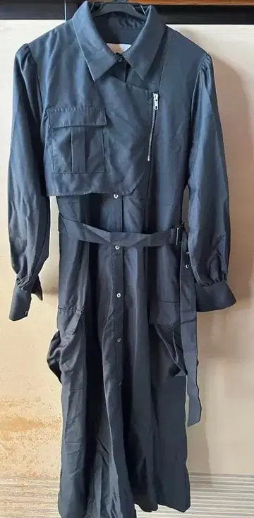 HARE 카고라이크 지퍼 원피스