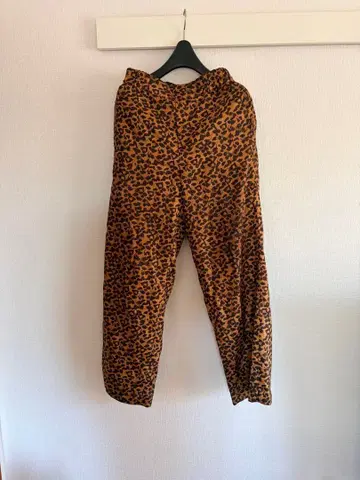 레오파드 무늬 와이드 팬츠