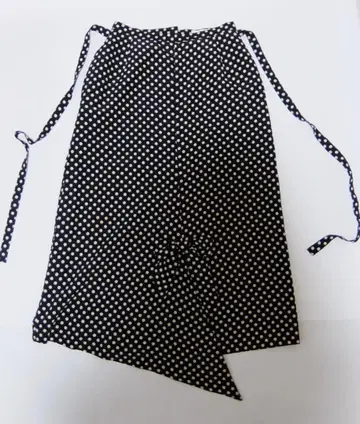 잉게보그 INGEBORG 스커트 비대칭 도트 도트 리본