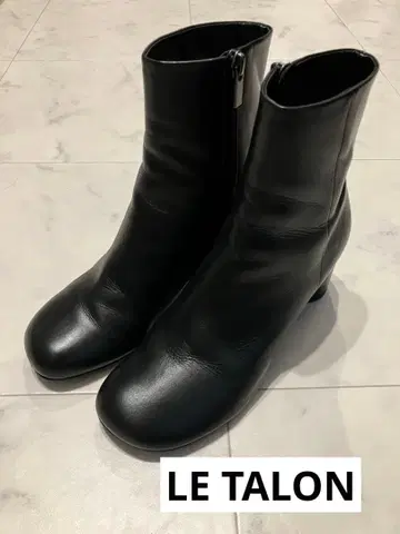 새상품급 LE TALON GRISE 숏부츠 사이드 지퍼 오블리크 토