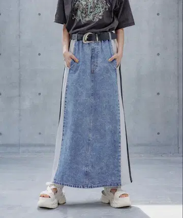 데님 사이드 스트라이프 롱 스커트