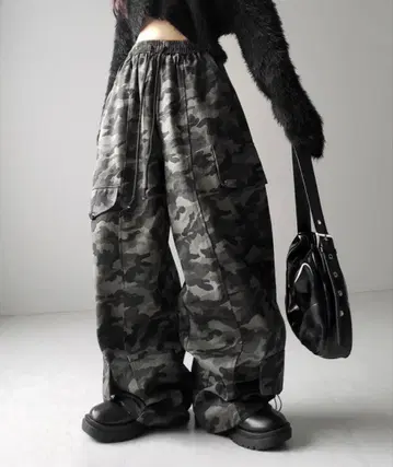 카모플라쥬 패턴 와이드 팬츠
