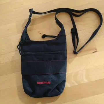 [ 새상품 미사용 ] BRIEFING 숄더백 블랙