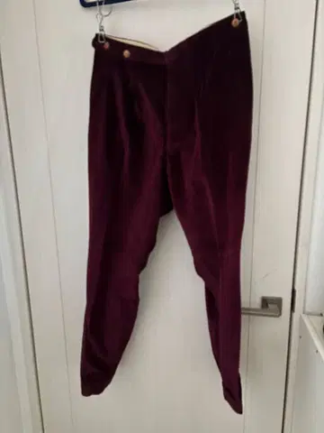 버건디 슬랙스 프론트 버튼