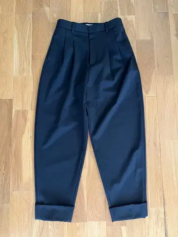 HAUNT 테이퍼드 팬츠 블랙 사이즈 38