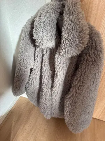 그레이 보아 자켓