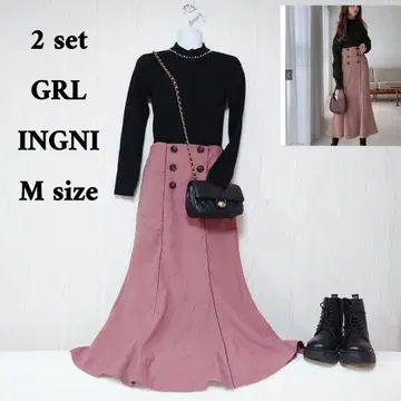 살몬 핑크 스커트로 완성하는 화려한 코디 세트 2점 코디 판매