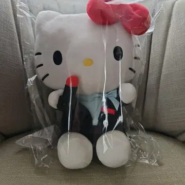 시세이도 헬로키티 콜라보 봉제 인형