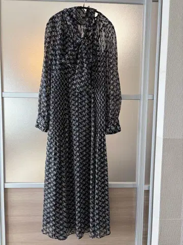 프레이 아이디 프린트 보타이 원피스