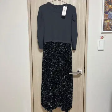 택 포함 새상품! Feroux 니트 절개 원피스