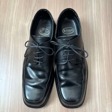 Kenford 블랙 드레스 슈즈