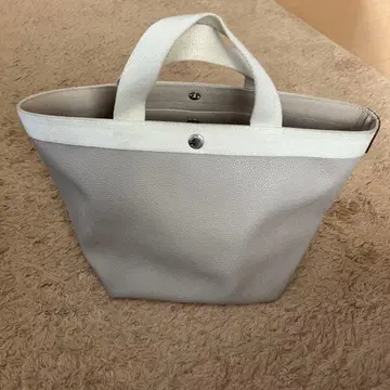 에르베샤 펠리에 707GP 보트형 M 마스티크 x 이보아르