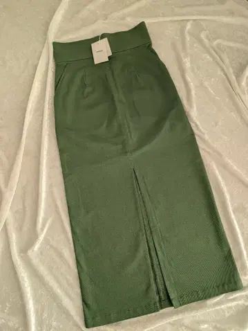 MURUA 좋은 여자 카키 타이트 스커트 앞 슬릿 포함