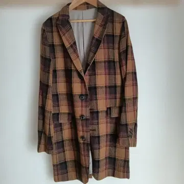 라운지 리자드 체크 무늬 체스터 코트 양쪽 겨드랑이에 얼룩 흔적 있음